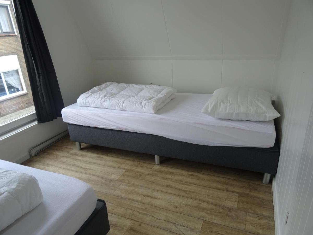 Breskens, Boulevard 77 Экстерьер фото